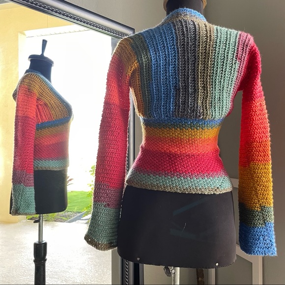 Fun Sexy Colorful Sweater Crochet Colorblock Fitted V-Neck Long Sleeve by GemFOX - Picture 6 of 9